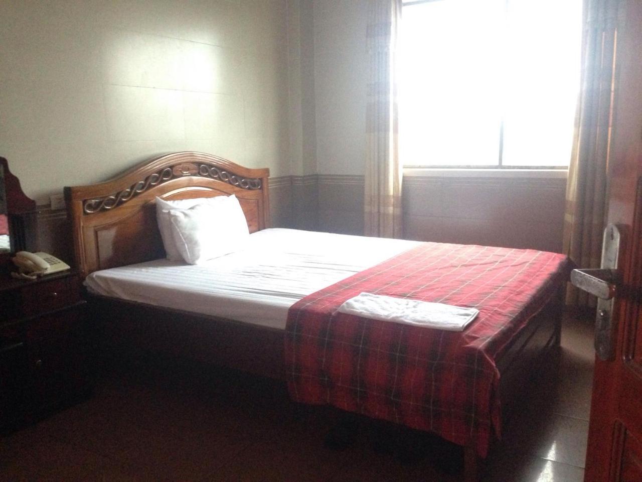 Hotel Tokyo 1 Vinh Esterno foto